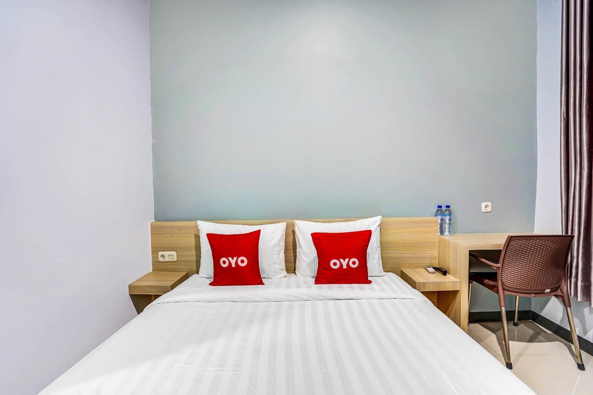 Oyo 90891 Parang Kusumo Residence Krembangan Ngoại thất bức ảnh