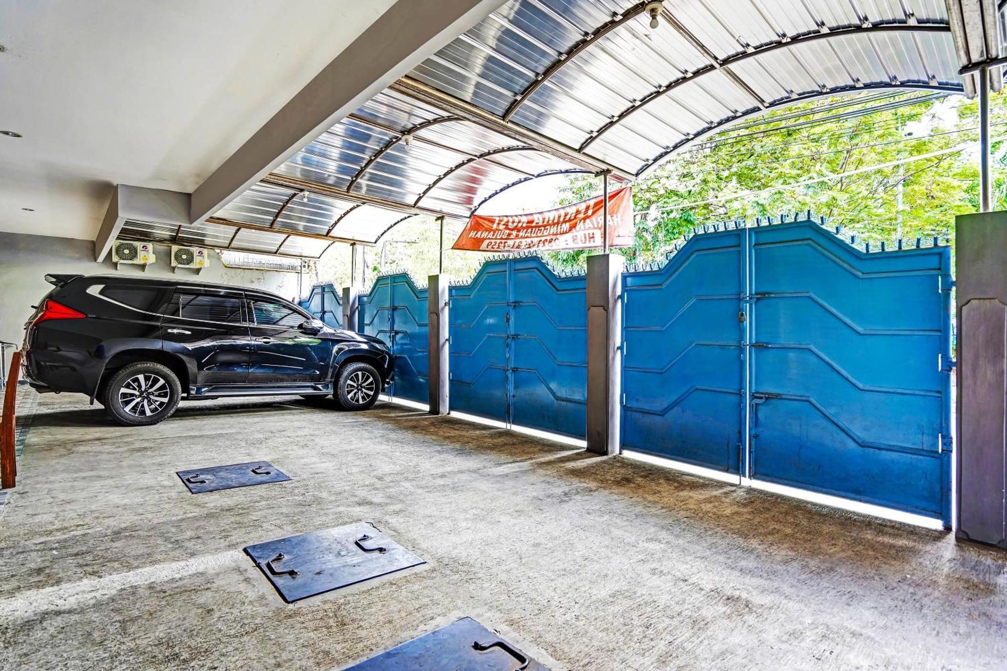 Oyo 90891 Parang Kusumo Residence Krembangan Ngoại thất bức ảnh