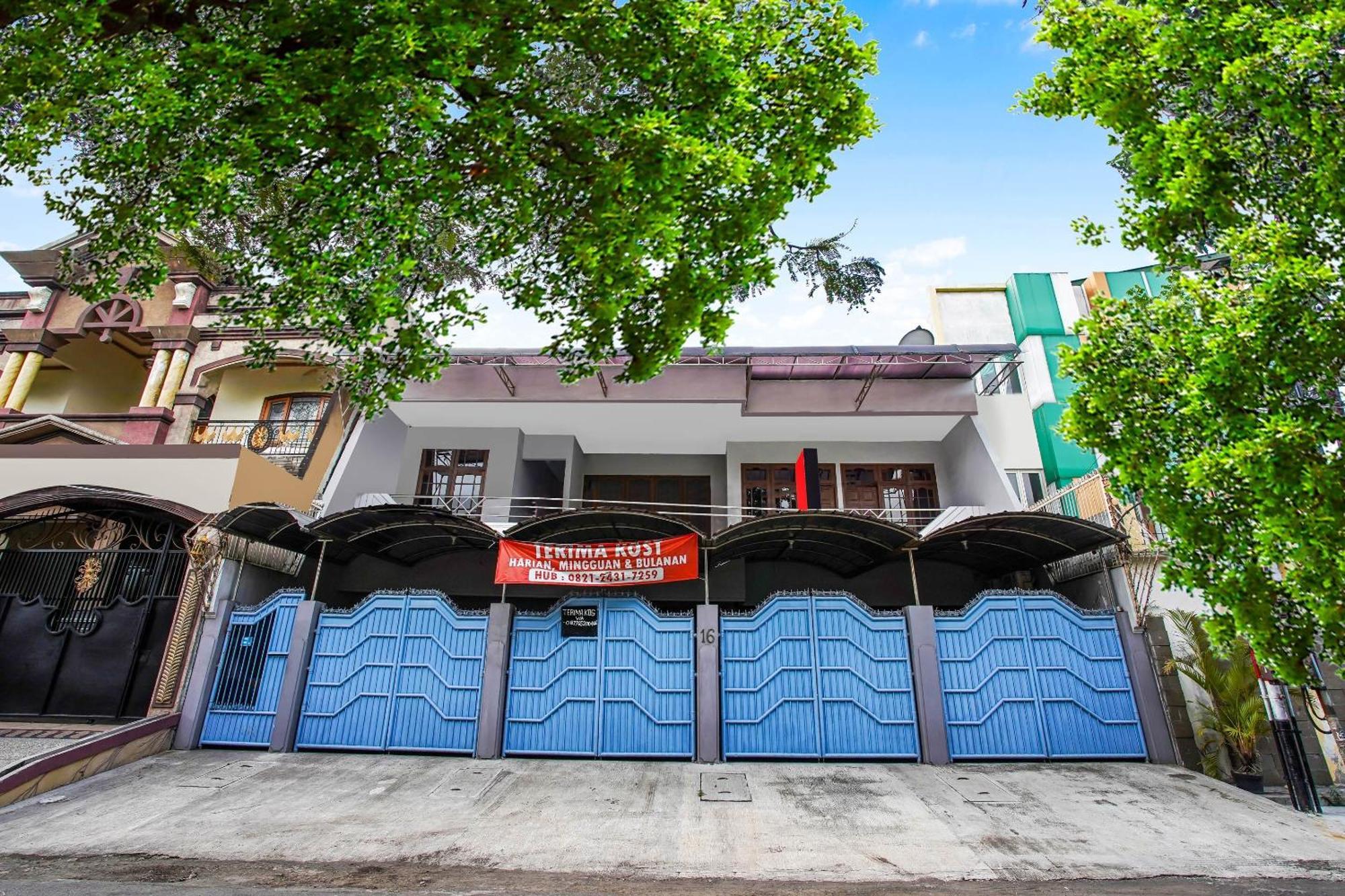 Oyo 90891 Parang Kusumo Residence Krembangan Ngoại thất bức ảnh