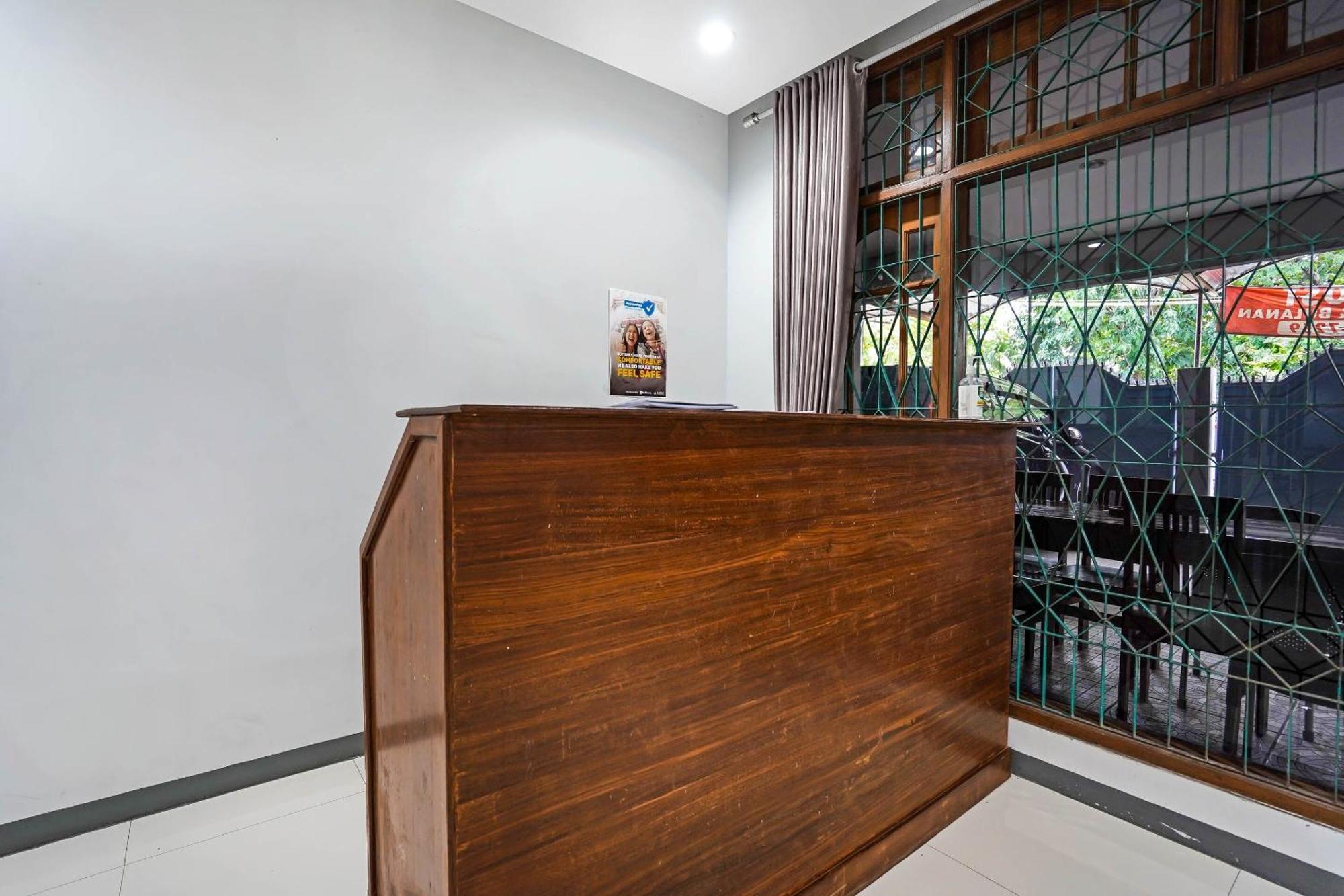 Oyo 90891 Parang Kusumo Residence Krembangan Ngoại thất bức ảnh